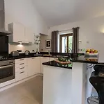 1 Bed In Oc-lcc50